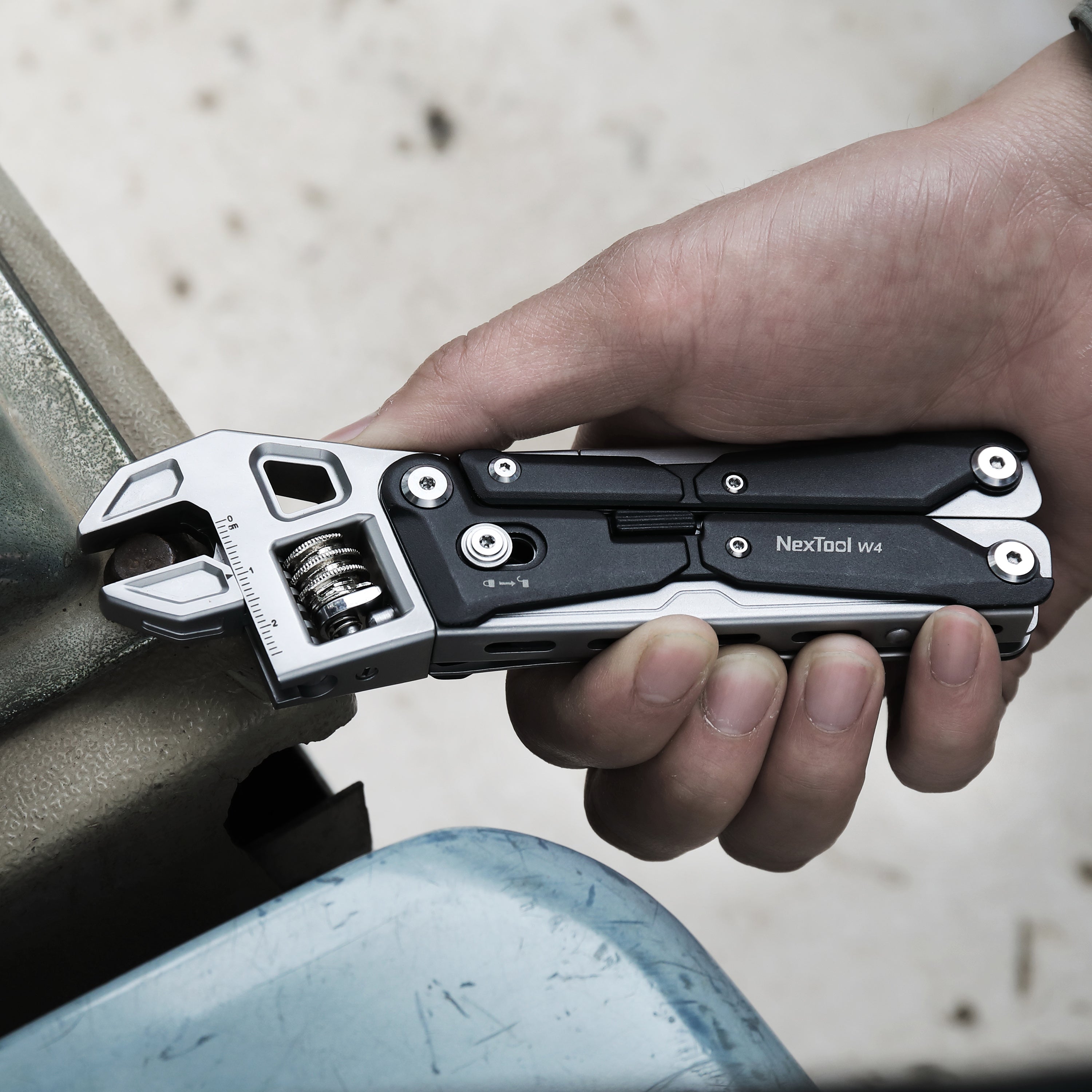 Adjustable Wrench W4 NexTool®